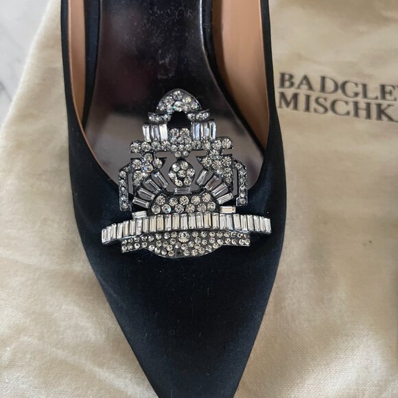 Badgley Mishka Daryn Jeweled Black Satin Pump. Size 7.5 - Picture 2 of 8